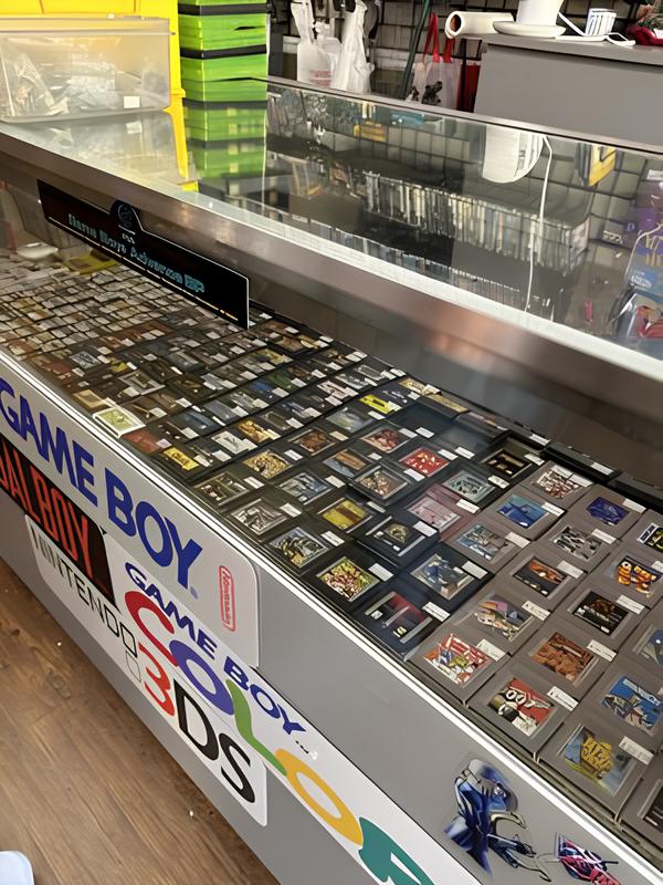 Gamecollectie op een plank