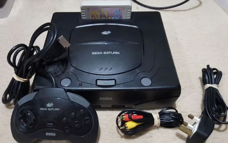 Sega Saturn (model 2) — afbeelding 2 van 3